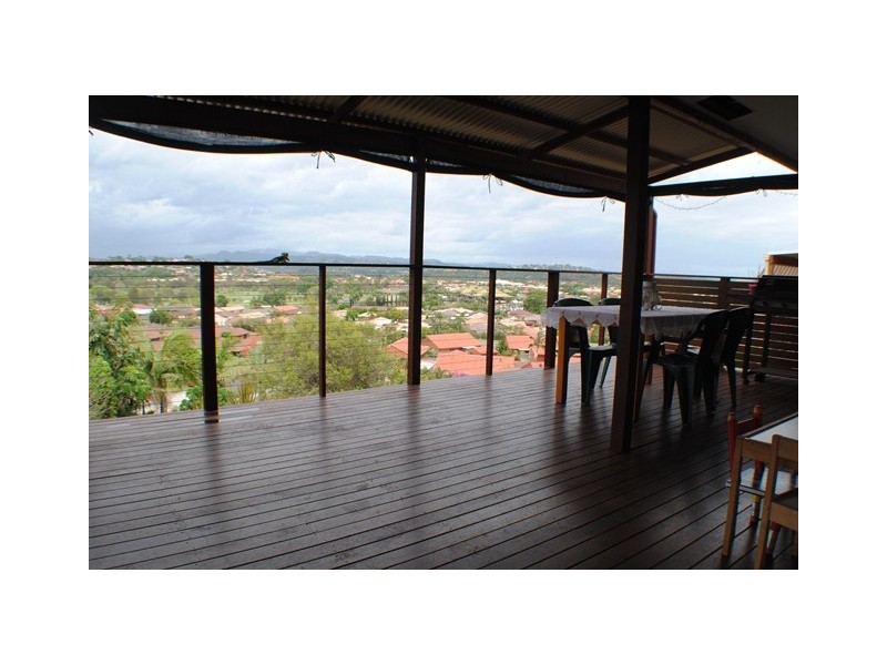 15 St Andrews Way, Banora Point NSW 2486