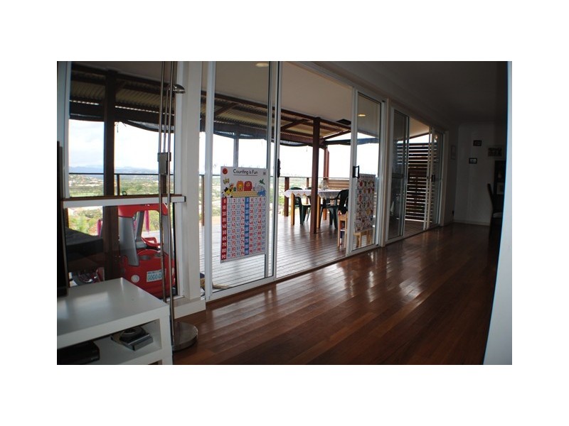 15 St Andrews Way, Banora Point NSW 2486