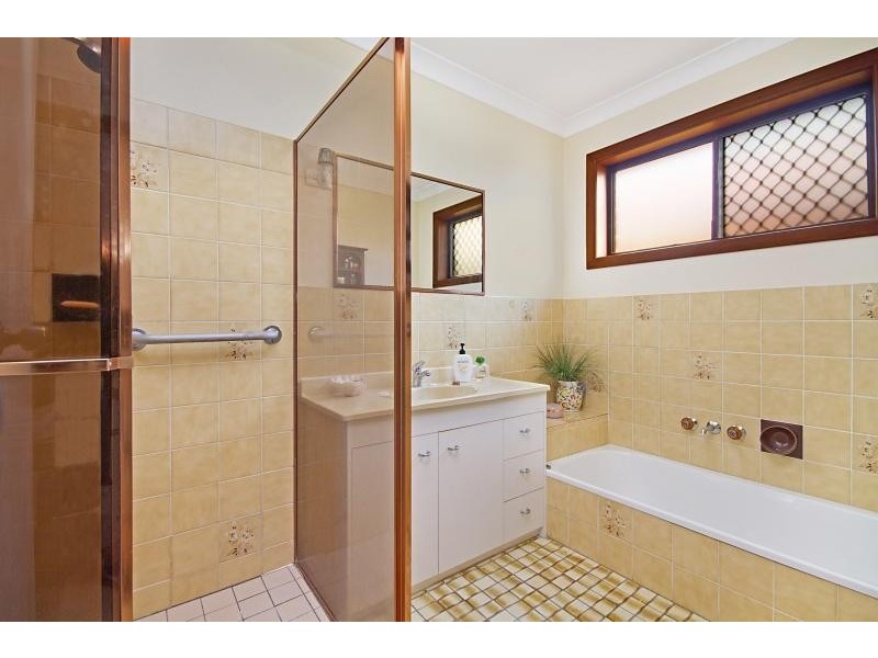 2/34 Bambaroo Crescent, Tweed Heads NSW 2485