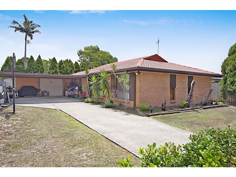 35 Seabrook Street, Elanora QLD 4221