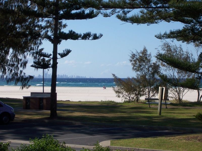 1/5 Churchill Street, Kirra QLD 4225