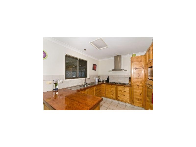 45 Darnel Street, Elanora QLD 4221