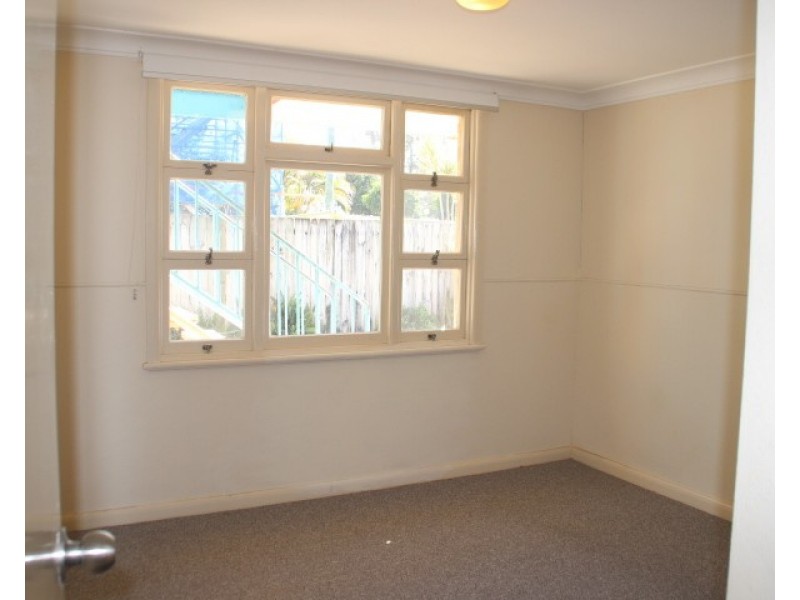 1/5 Churchill Street, Kirra QLD 4225