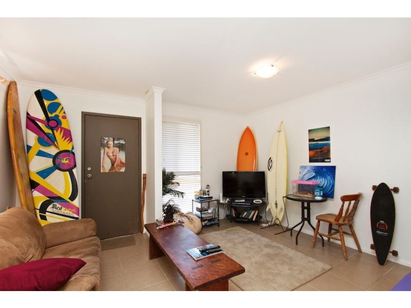 3/3 Winston Street, Kirra QLD 4225