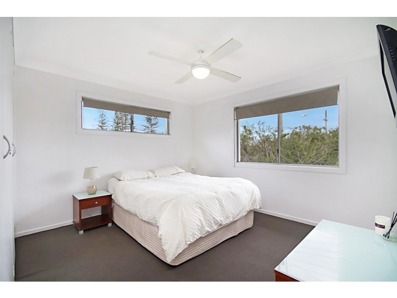 3/189 Golden Four Drive, Bilinga QLD 4225