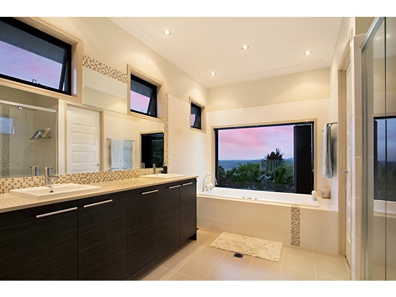 29 Sunnycrest Drive, Terranora NSW 2486