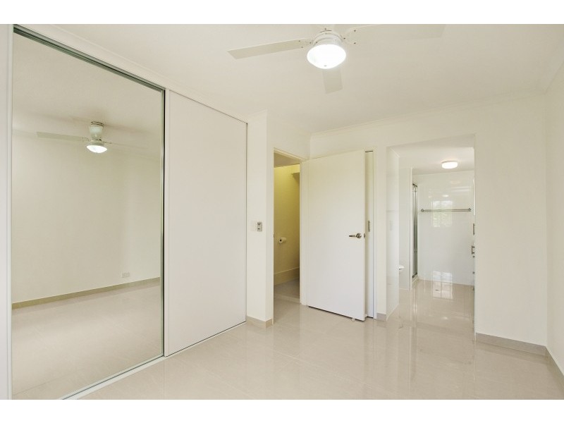 5/363 Golden Four Drive, Bilinga QLD 4225