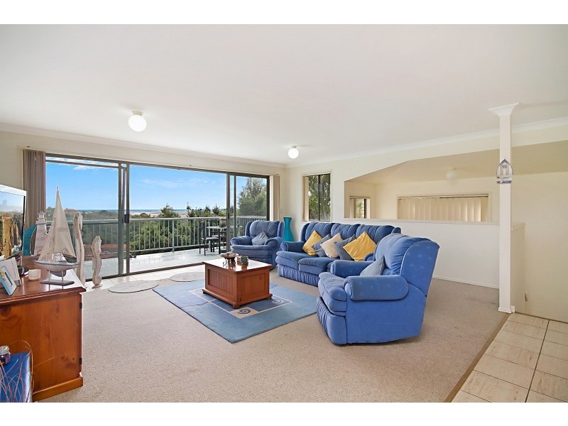1/14 Lochlomond Drive, Banora Point NSW 2486