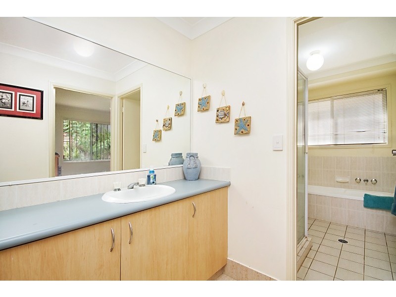 1/14 Lochlomond Drive, Banora Point NSW 2486