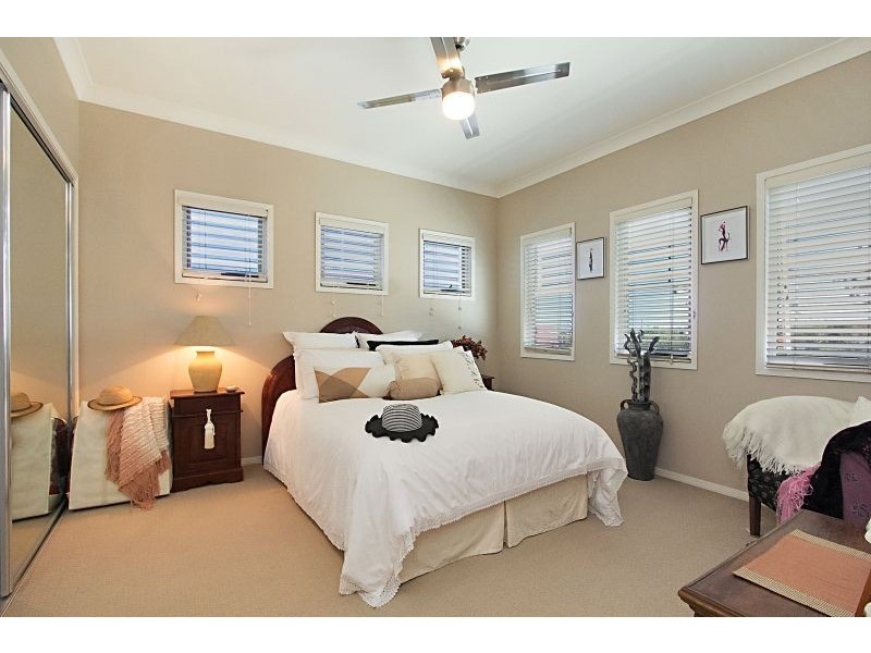 2/195 Golden Four Drive, Bilinga QLD 4225