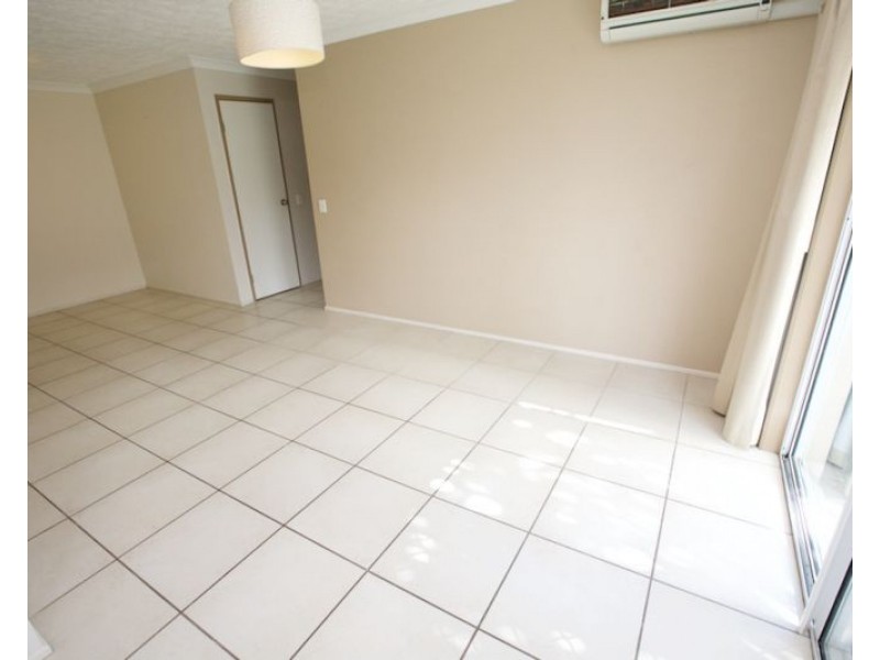 4/80 Pacific Parade, Bilinga QLD 4225