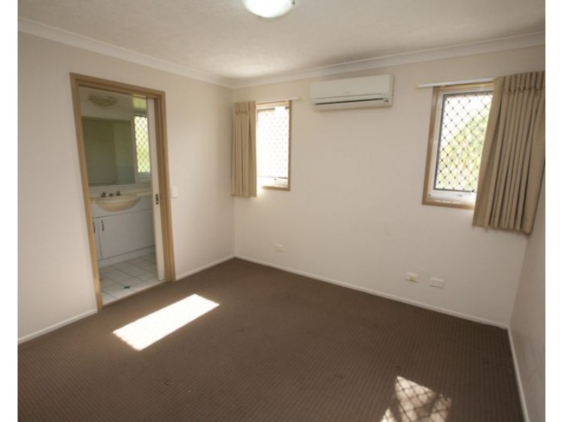4/80 Pacific Parade, Bilinga QLD 4225