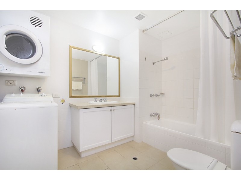 432/99 Griffith Street ‘Calypso Plaza’, Coolangatta QLD 4225