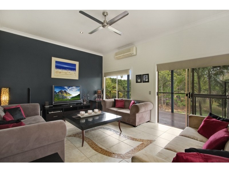 13 Dudgeon Drive, Tallebudgera QLD 4228