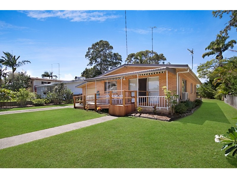 24 Floral Avenue, Tweed Heads South NSW 2486