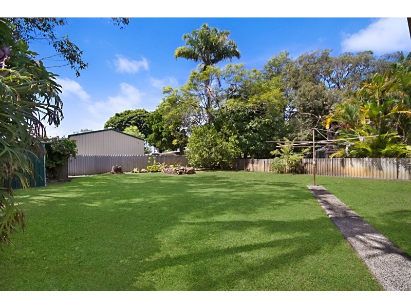 24 Floral Avenue, Tweed Heads South NSW 2486