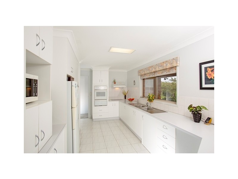 36 Pacific Drive, Banora Point NSW 2486