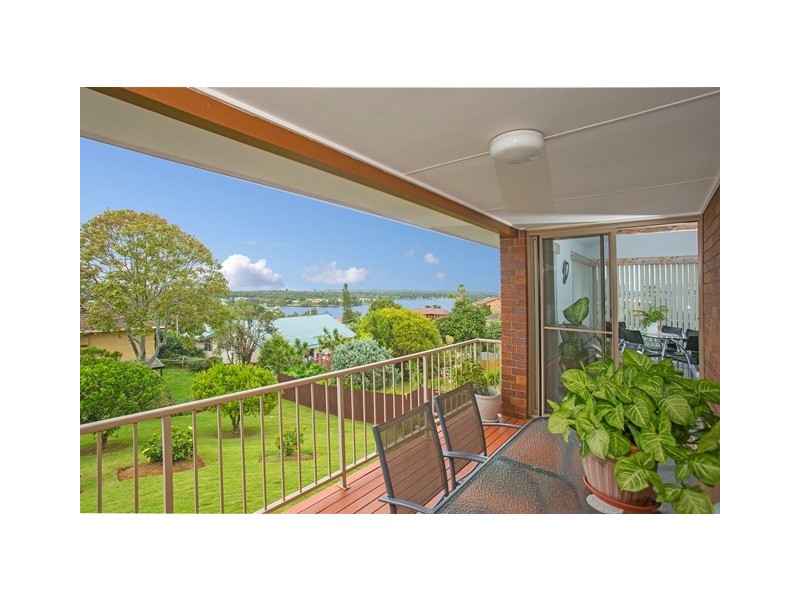 36 Pacific Drive, Banora Point NSW 2486