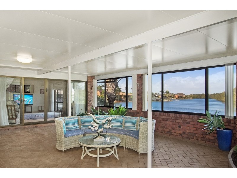 98 Old Ferry Road, Banora Point NSW 2486