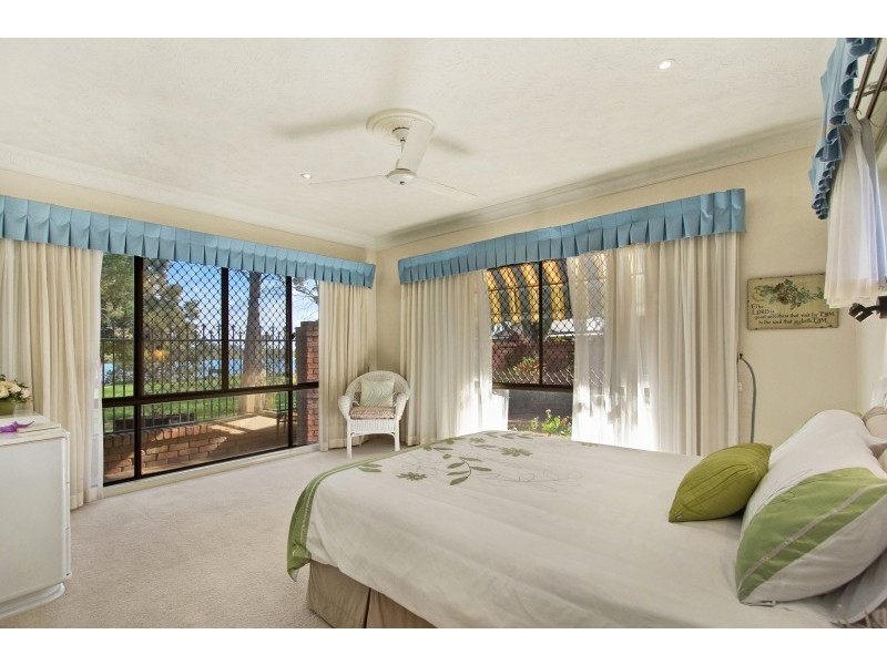 98 Old Ferry Road, Banora Point NSW 2486