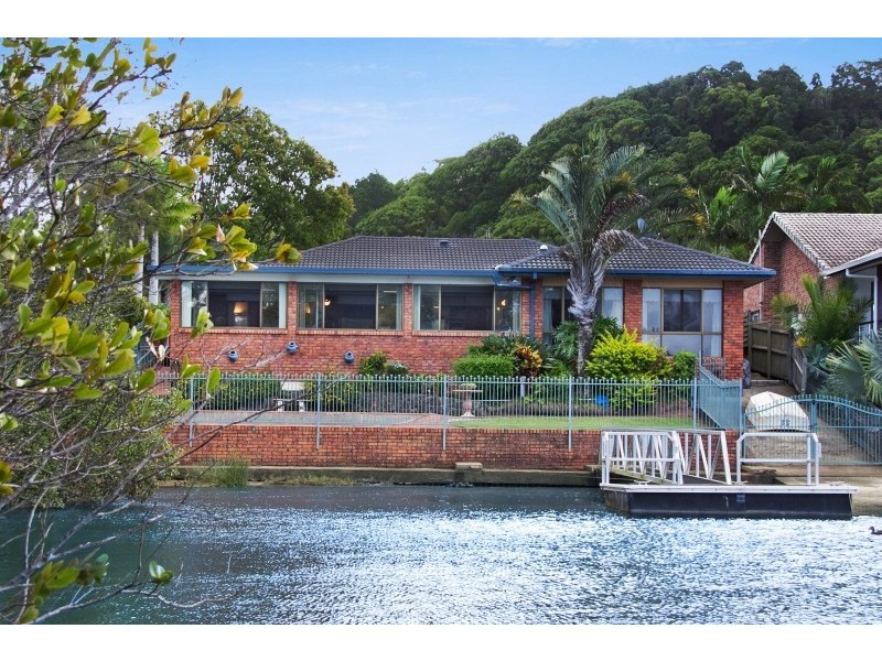 98 Old Ferry Road, Banora Point NSW 2486