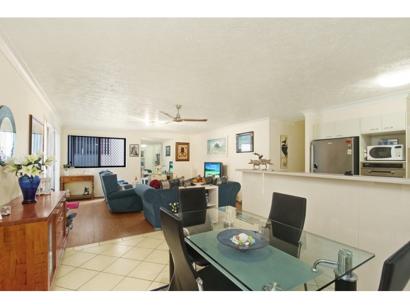3/34 Boundary Street, Coolangatta QLD 4225