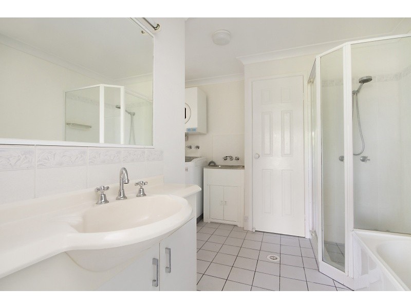 25/9 Ocean Street – OCEAN BREEZE’, Kirra QLD 4225