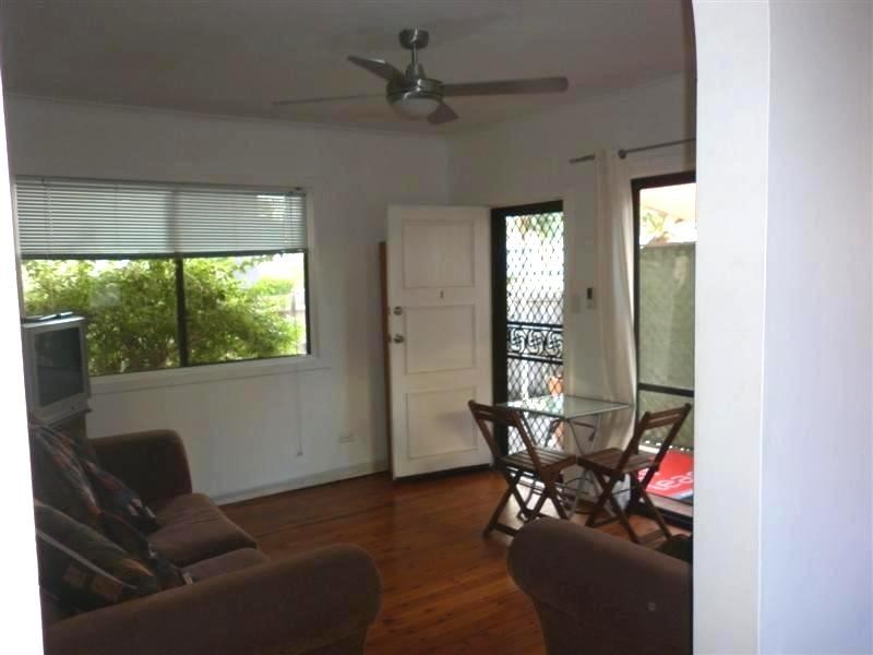 1/24 Eden Avenue, Rainbow Bay QLD 4225