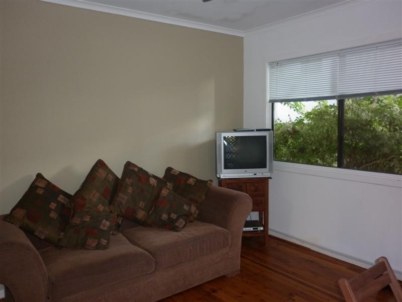 1/24 Eden Avenue, Rainbow Bay QLD 4225