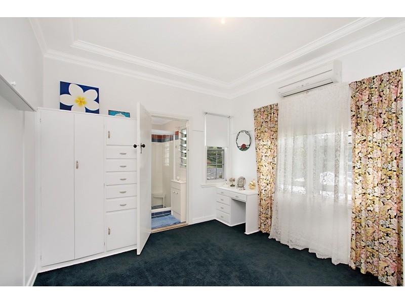 68 Garrick Street, Coolangatta QLD 4225