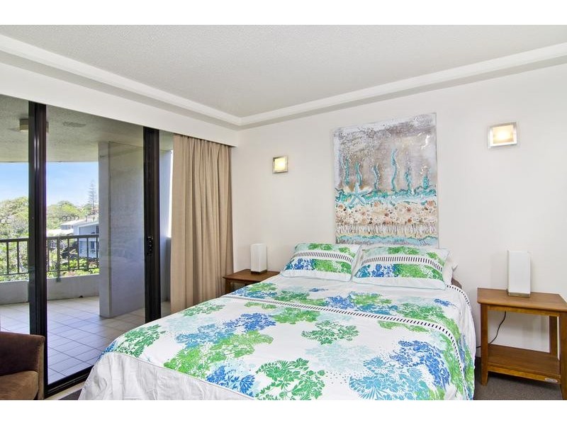 J8/828 Pacific Parade, Currumbin QLD 4223