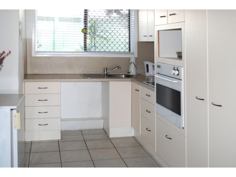 4/23 Coolangatta Road, Kirra QLD 4225