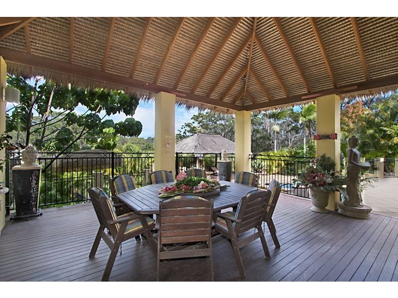 2 Evergreen Drive, Elanora QLD 4221