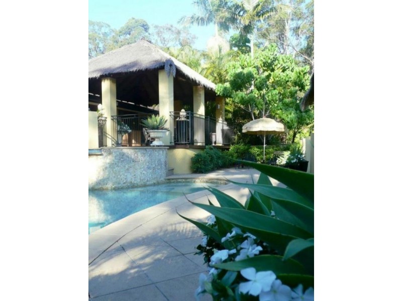 2 Evergreen Drive, Elanora QLD 4221