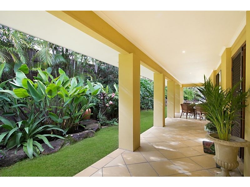 2 Evergreen Drive, Elanora QLD 4221