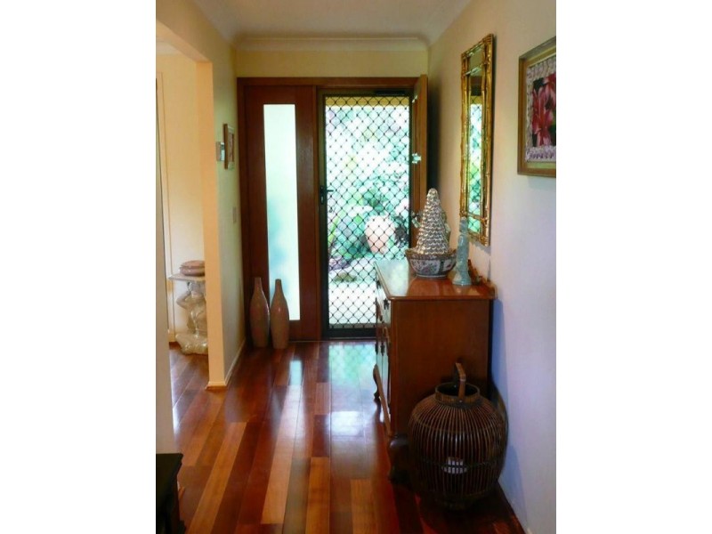 2 Evergreen Drive, Elanora QLD 4221