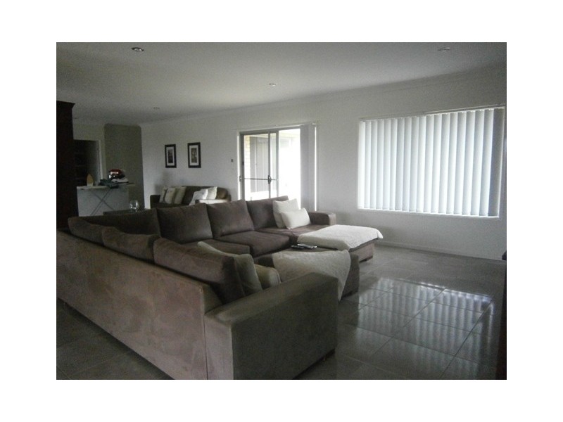 22 Sunnycrest Drive, Terranora NSW 2486