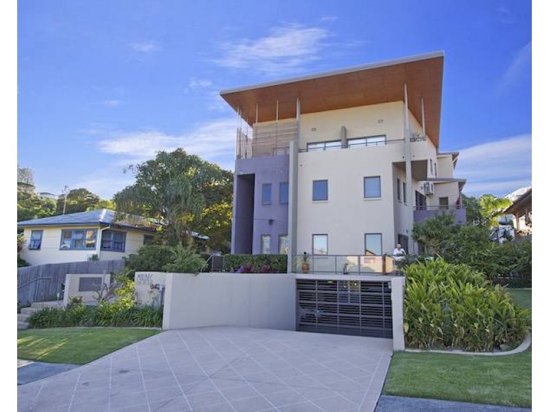 3/77 McLean Street, Coolangatta QLD 4225