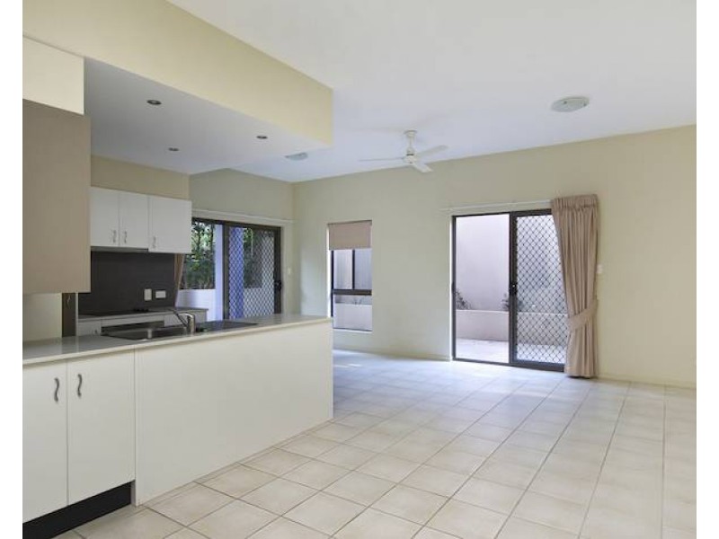 3/77 McLean Street, Coolangatta QLD 4225