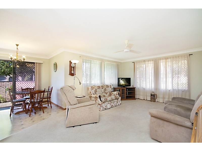 1/100 Sunset Boulevard, Tweed Heads West NSW 2485