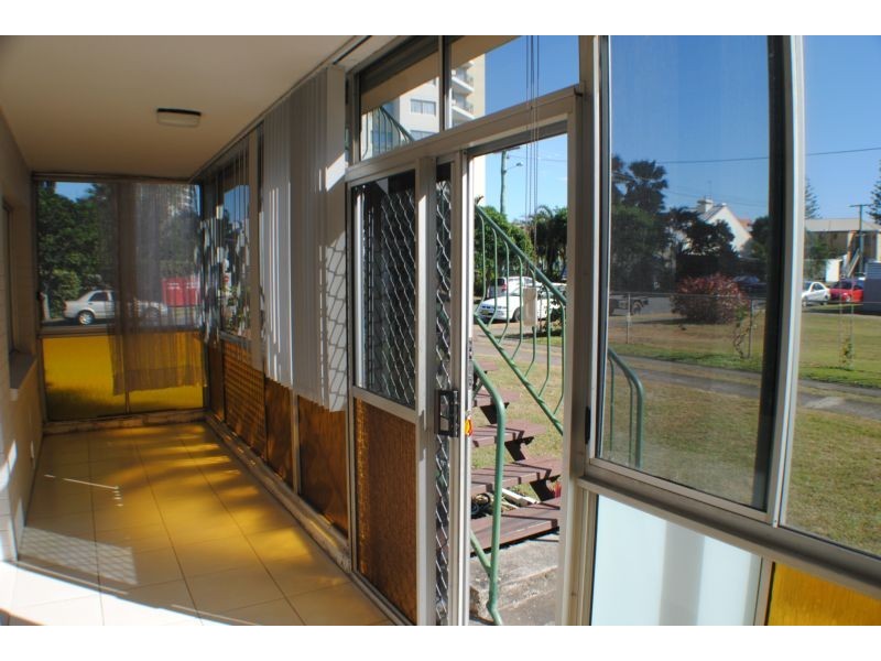 1/12 Coyne Street, Kirra QLD 4225