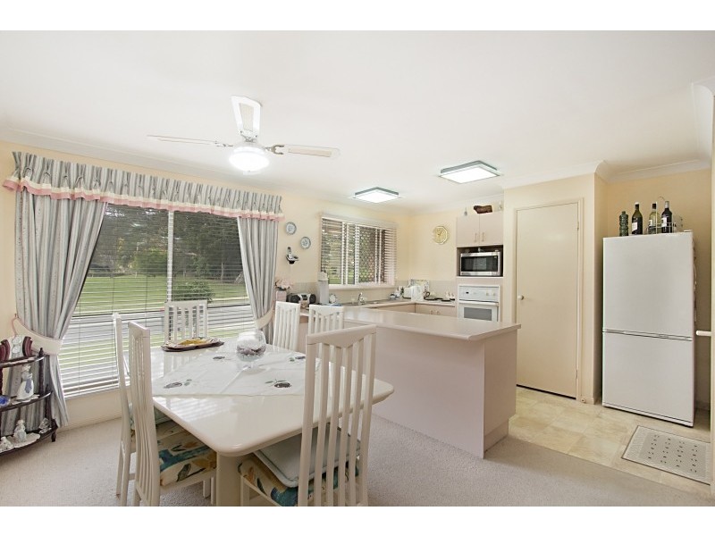 2/101 Lochlomond Drive, Banora Point NSW 2486