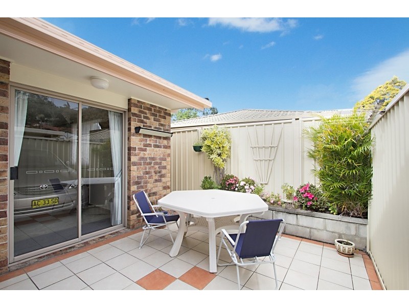 2/101 Lochlomond Drive, Banora Point NSW 2486