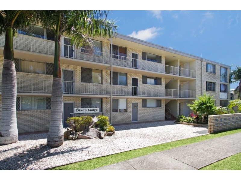 2/21 Dixon Street, Coolangatta QLD 4225