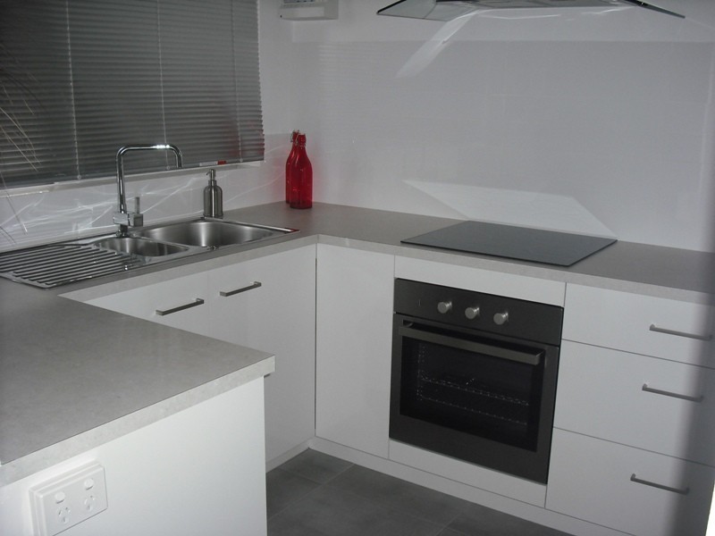 2/21 Dixon Street, Coolangatta QLD 4225