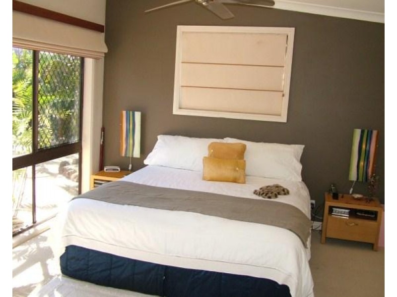 17 Binya Avenue, Kirra QLD 4225