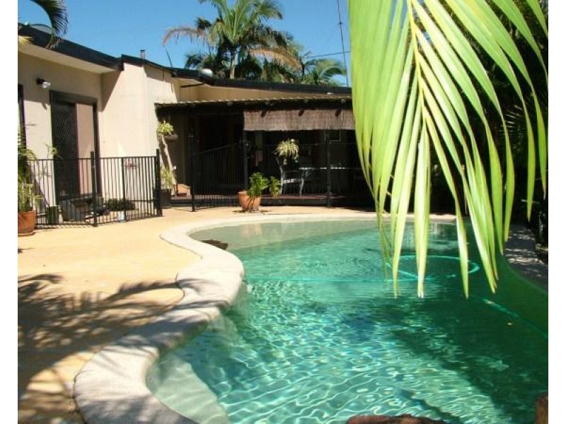 17 Binya Avenue, Kirra QLD 4225