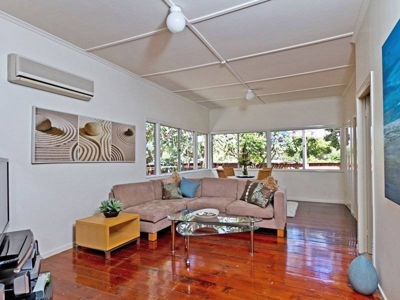 55 Golden Four Drive, Bilinga QLD 4225