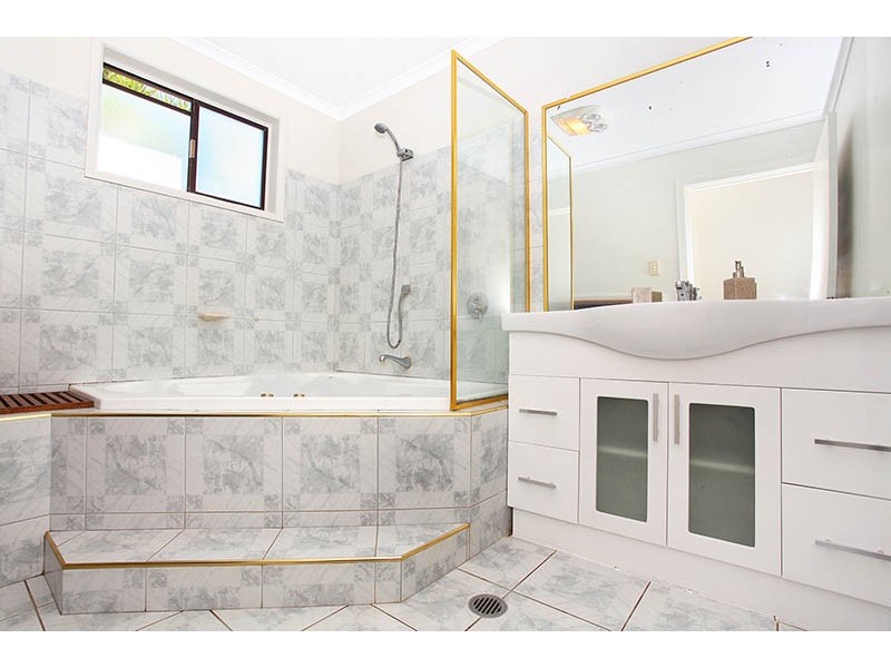 5 Myeerimba Parade, Tweed Heads West NSW 2485