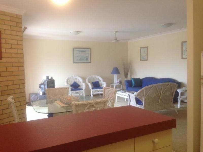 8/76 Coolangatta Road, Kirra QLD 4225